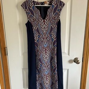 Anthropologie HD in Paris Sheath Dress V-neck Size Medium (navy base)